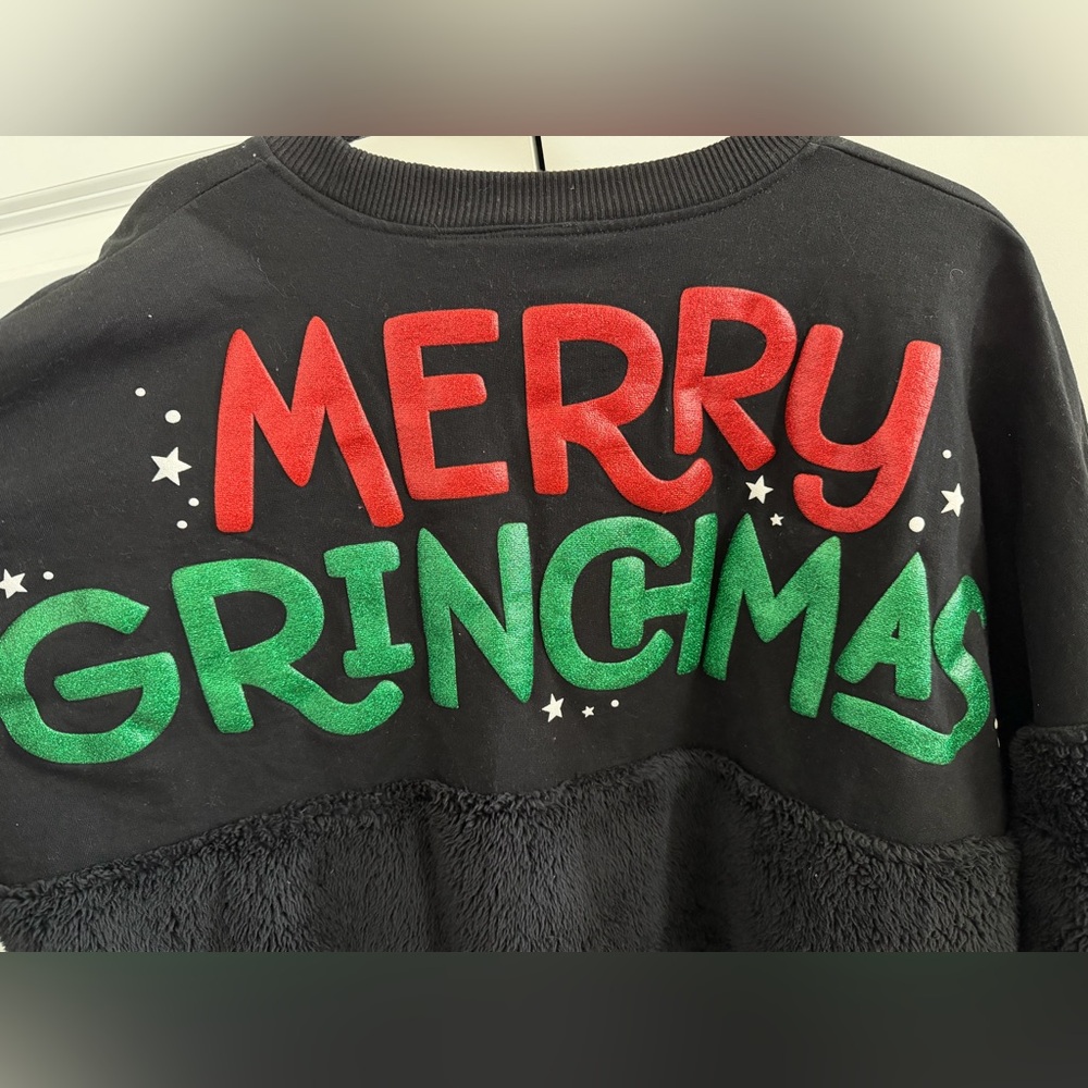 Universal Black Fuzzy Spirit Jersey with Grinch Design - Picture 4 of 4